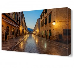 Yağmurlu Sokak Tablosu