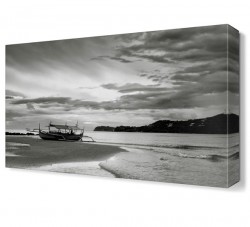 Siyah Beyaz Tekne ve Deniz Tablosu